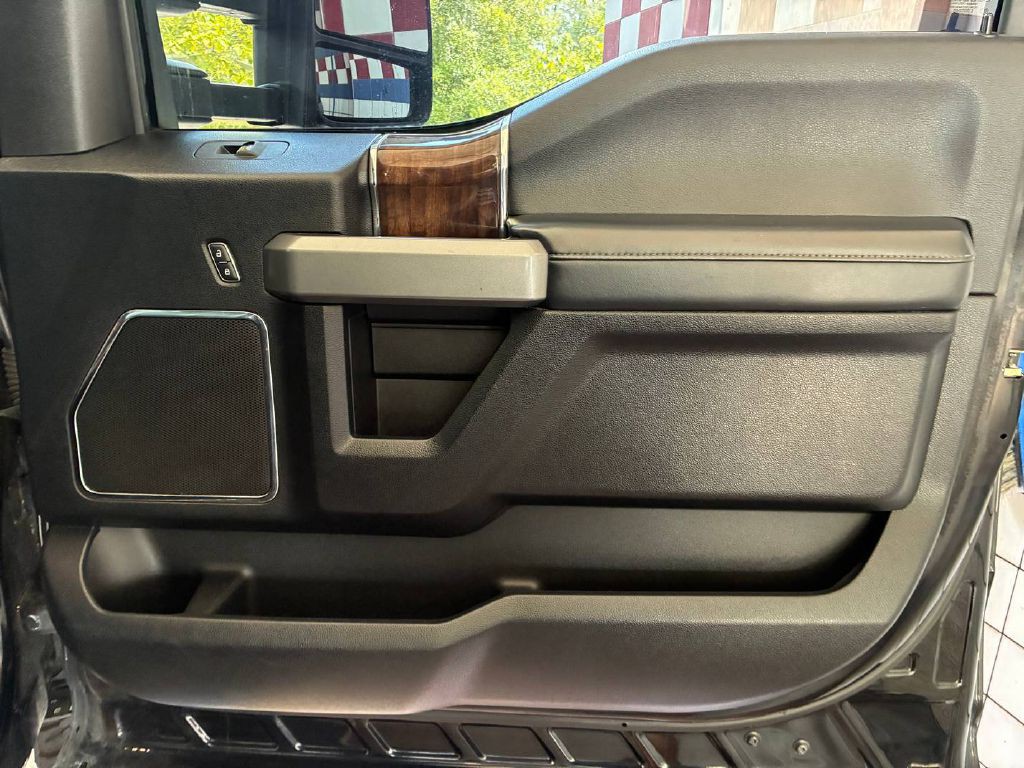 2017 Ford F-250 Image 17