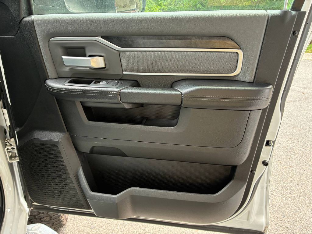 2021 RAM 2500 Image 15