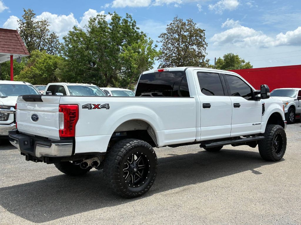 2017 Ford F-350 Image 6