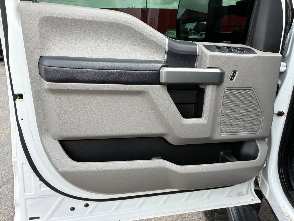 2017 Ford F-350 Image 11
