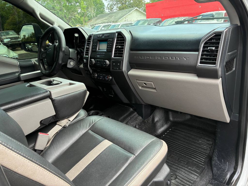 2017 Ford F-350 Image 15