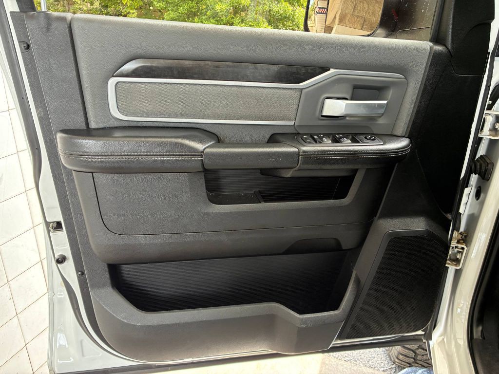 2021 RAM 2500 Image 11