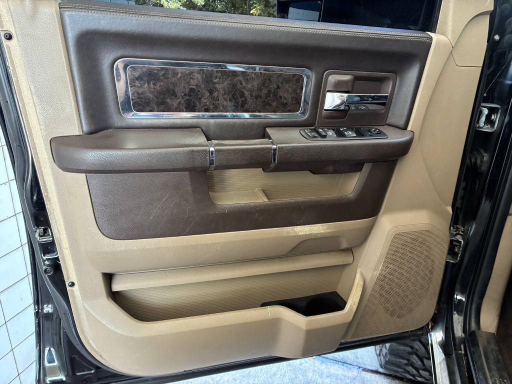 2012 Dodge Ram 2500 Image 11