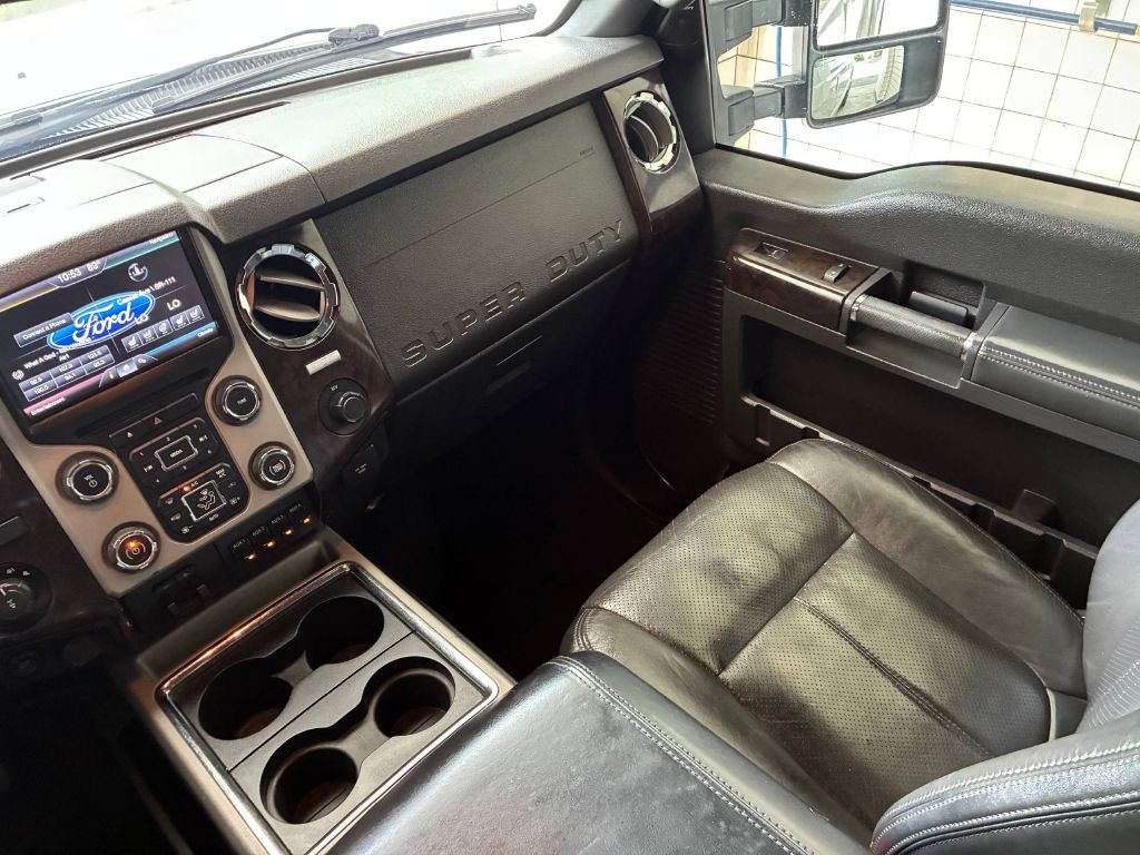 2015 Ford F-350 Image 19