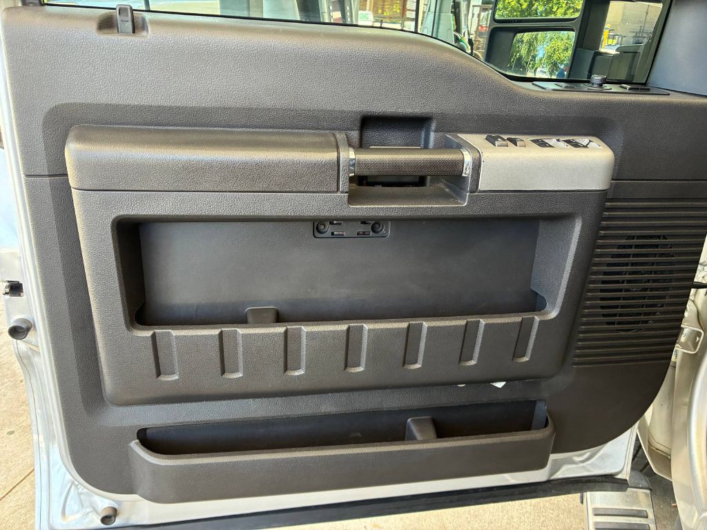 2015 Ford F-250 Image 10