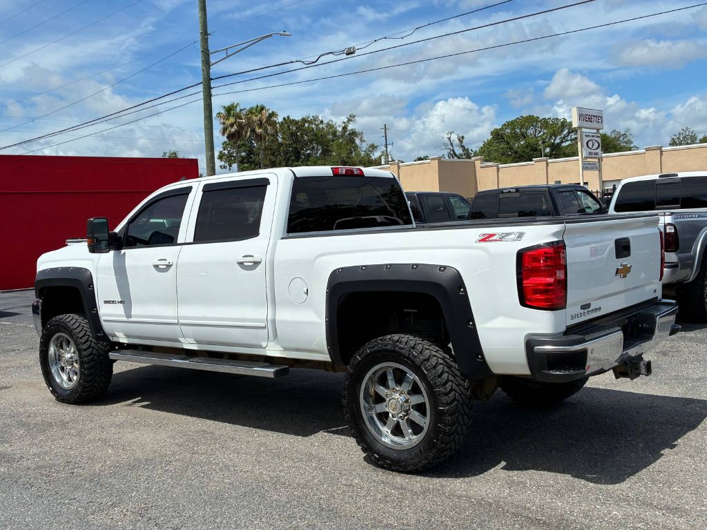 2015 Chevrolet Silverado 1500 Image 3