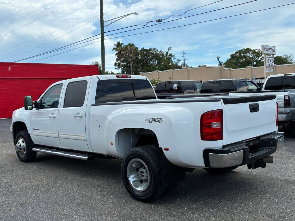 2011 GMC Sierra Image 3