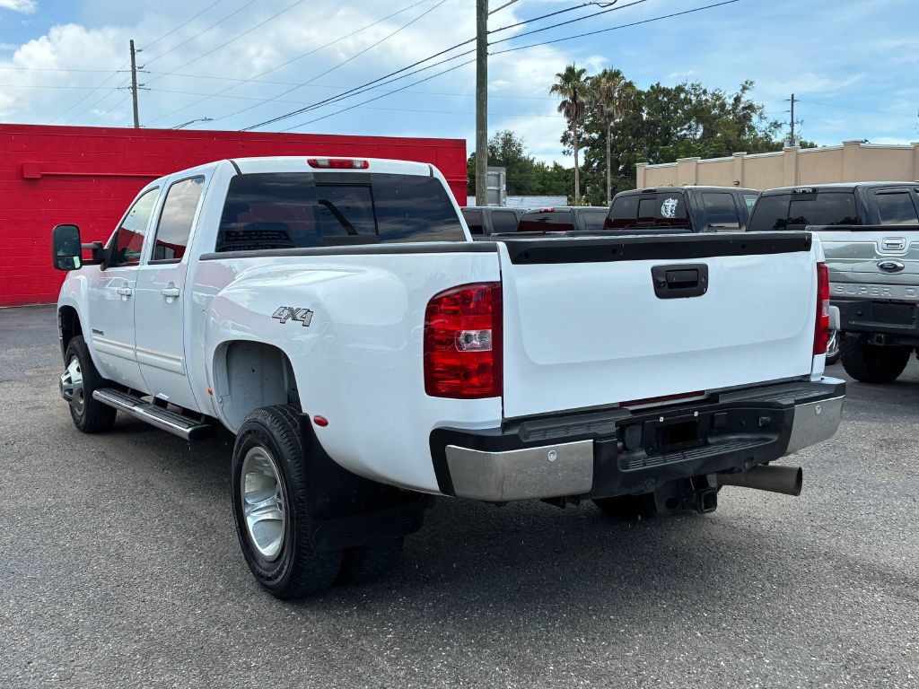 2011 GMC Sierra Image 4