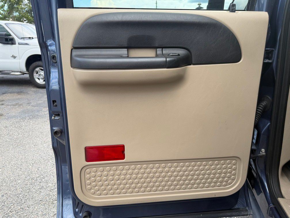 2006 Ford F-250 Image 18