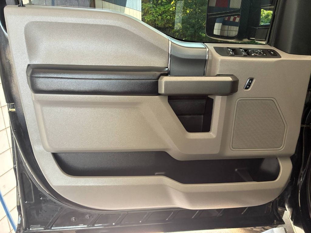 2017 Ford F-250 Image 12