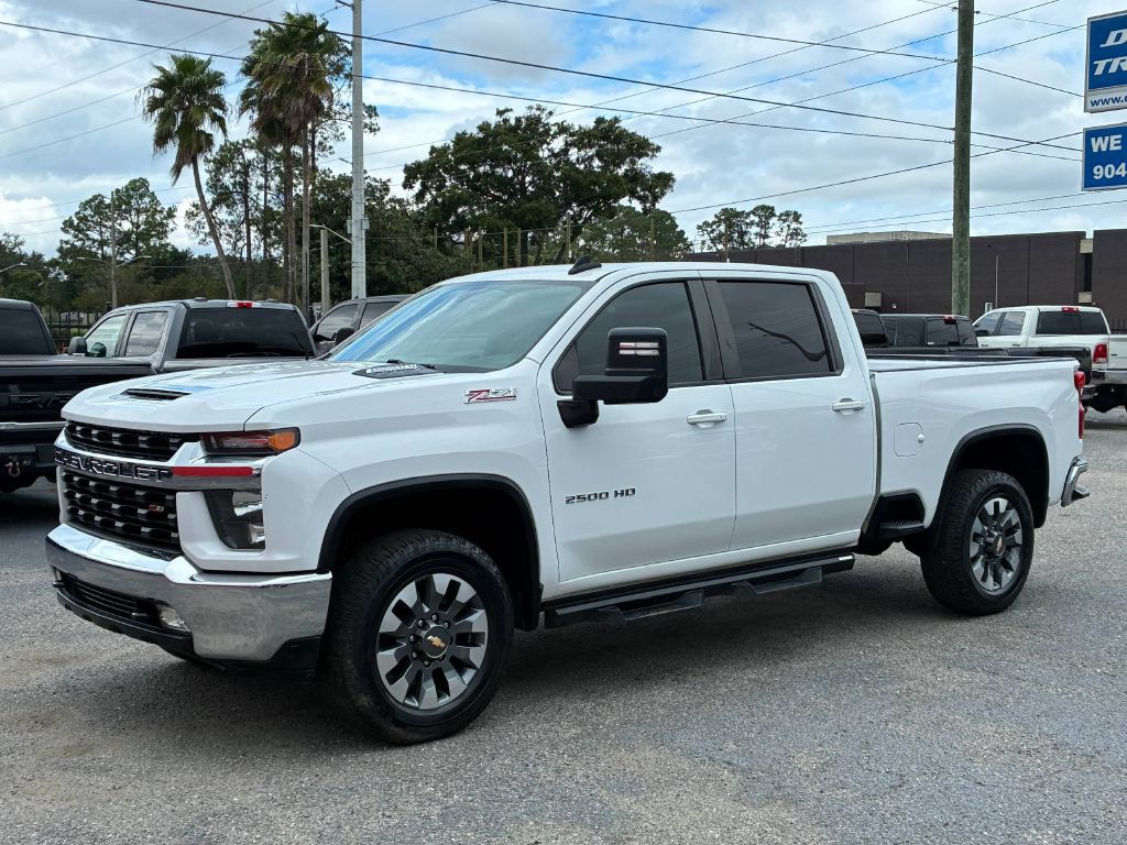 2021 Chevrolet Silverado 1500 Image 2