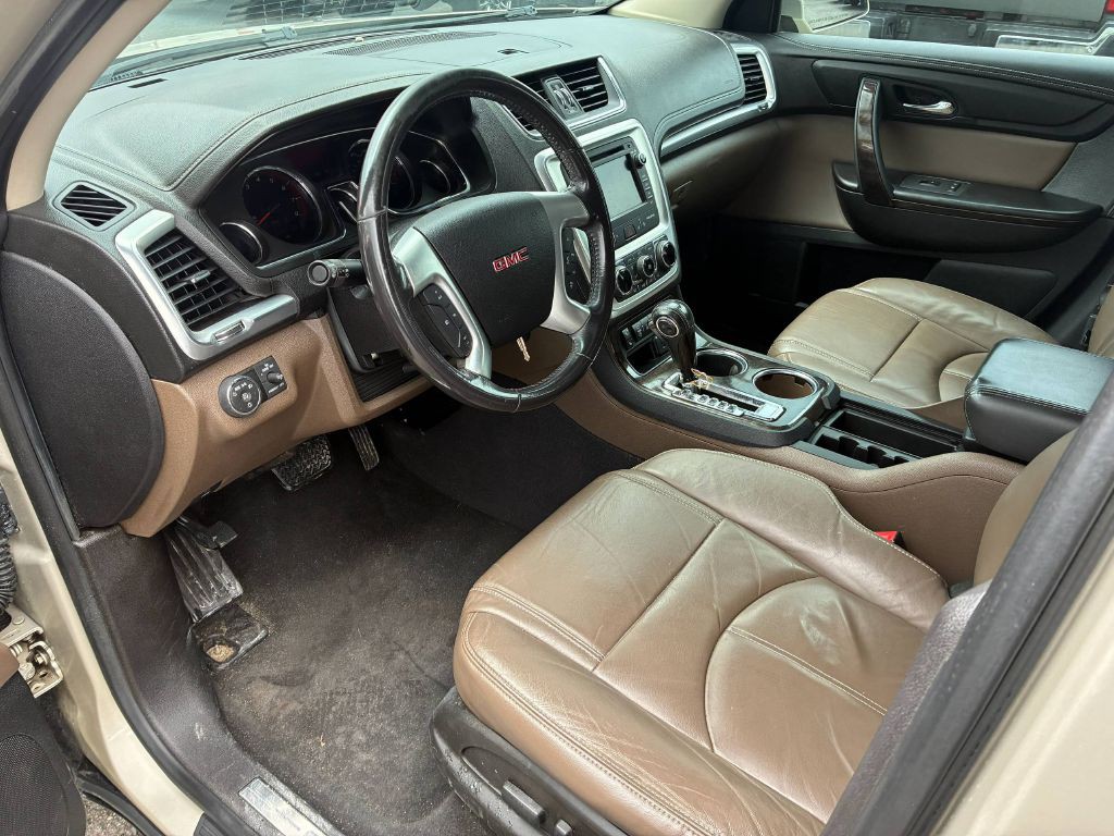 2015 GMC Acadia Image 9