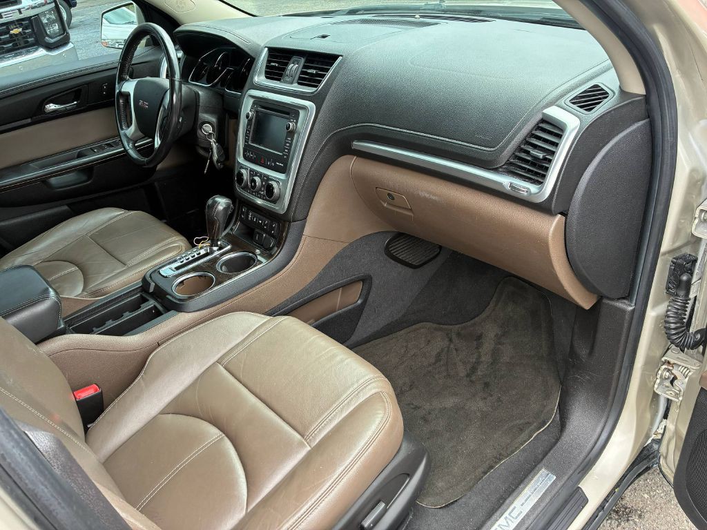 2015 GMC Acadia Image 16