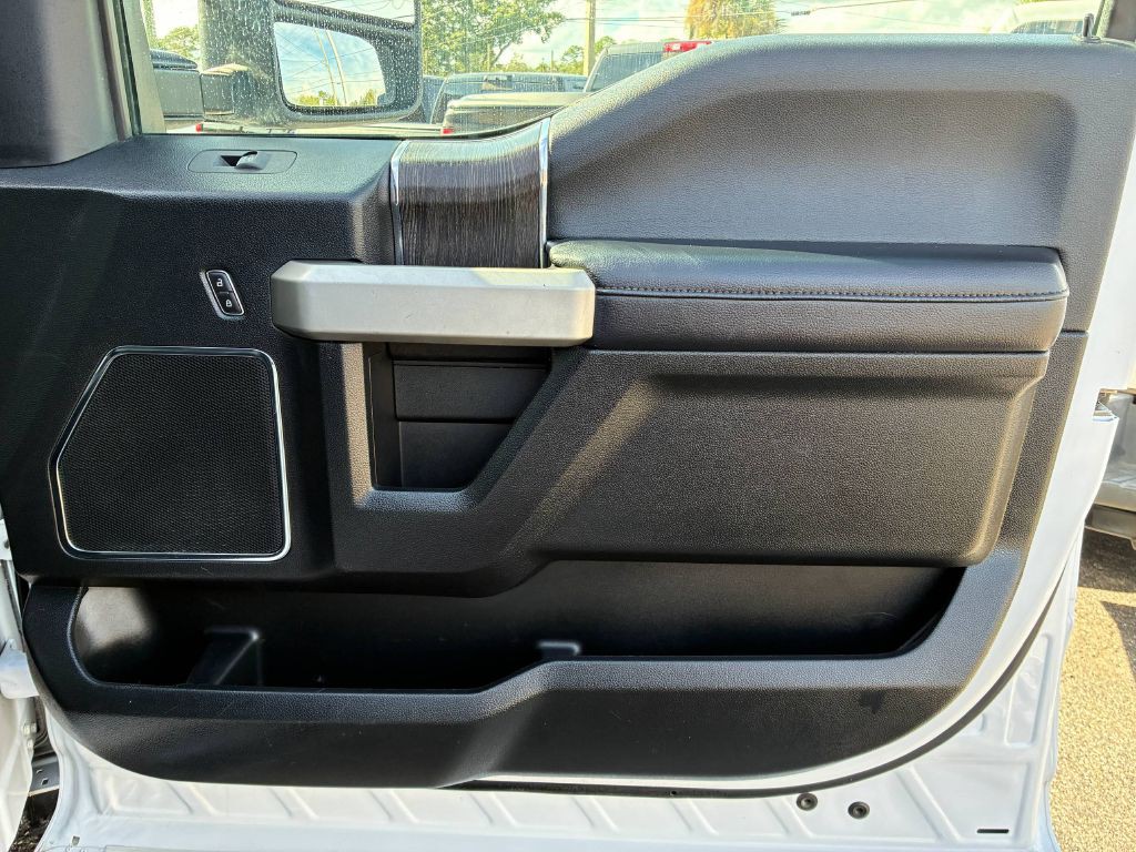 2021 Ford F-250 Image 17