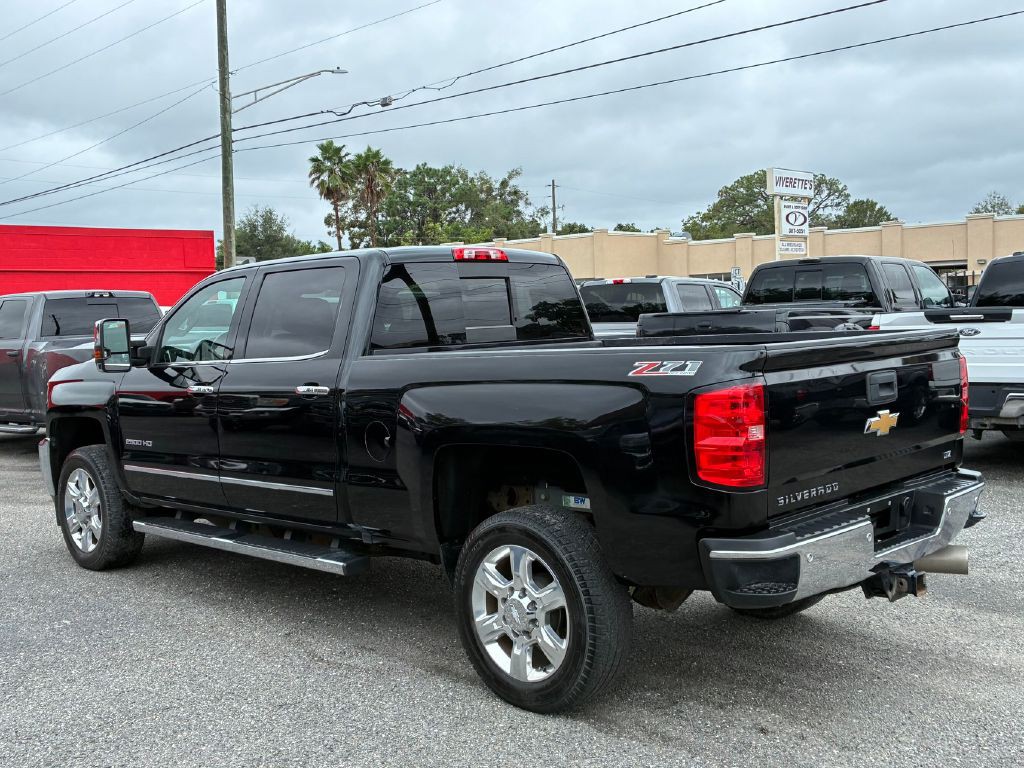 2017 Chevrolet Silverado 1500 Image 3