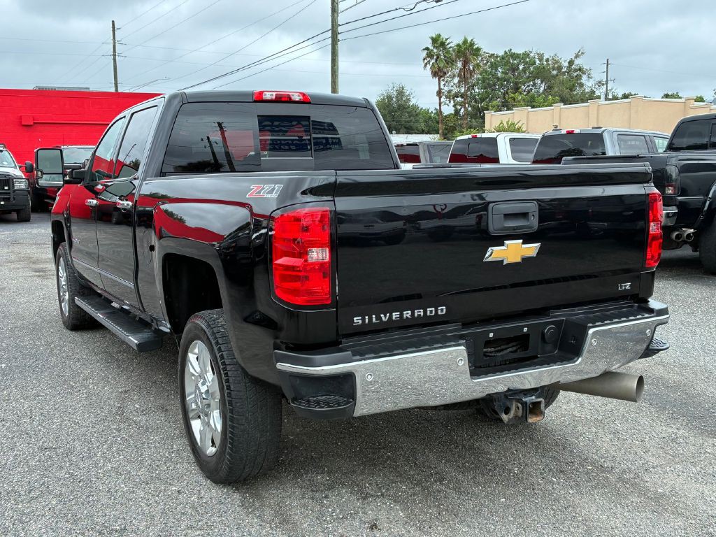 2017 Chevrolet Silverado 1500 Image 4