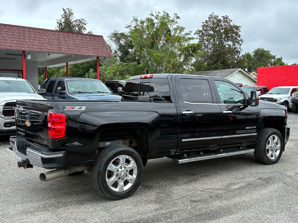 2017 Chevrolet Silverado 1500 Image 6