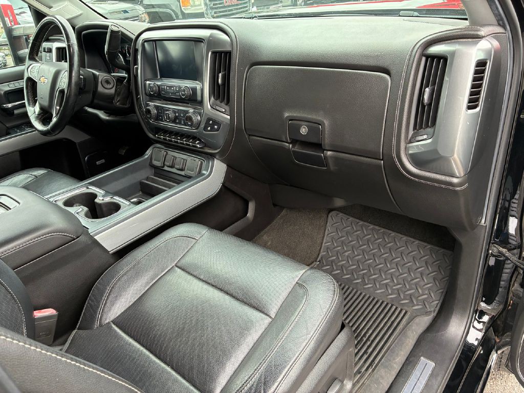 2017 Chevrolet Silverado 1500 Image 16