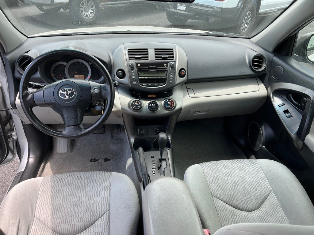 2011 Toyota Rav4 Image 12