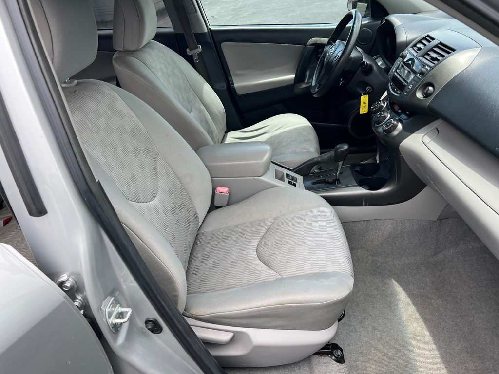2011 Toyota Rav4 Image 14