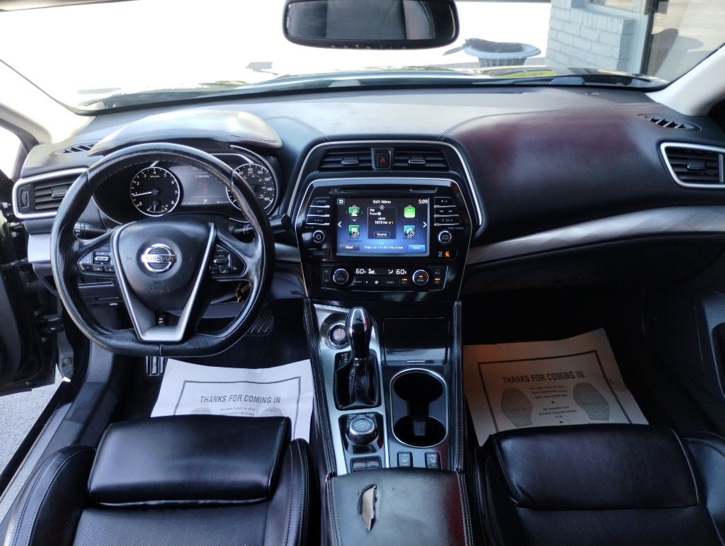 2017 Nissan Maxima Image 8
