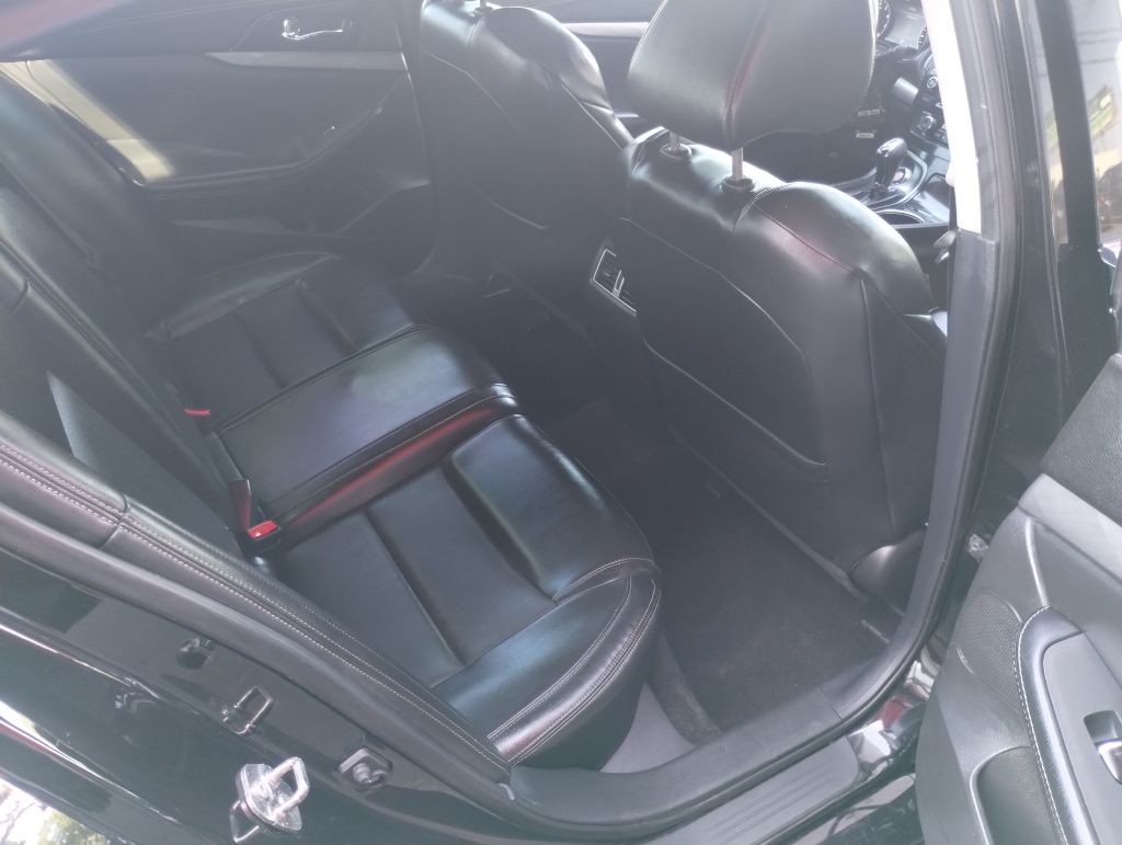 2017 Nissan Maxima Image 10