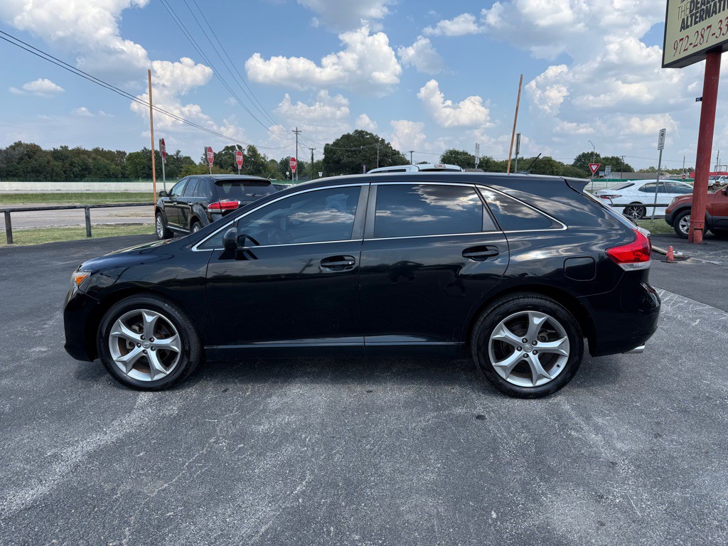 2009 Toyota Venza Image 2