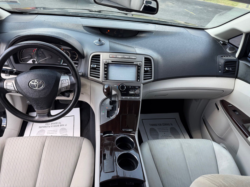 2009 Toyota Venza Image 14