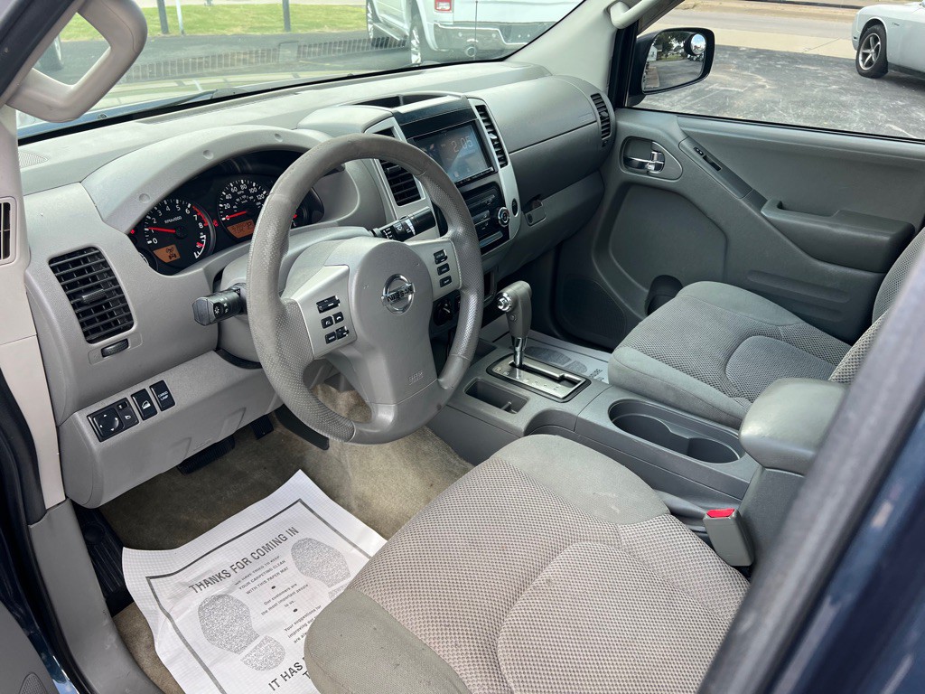 2015 Nissan Frontier Image 10