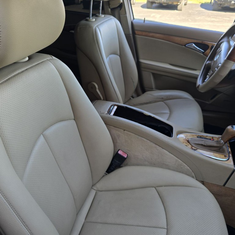 2009 Mercedes-Benz E-Class Image 15