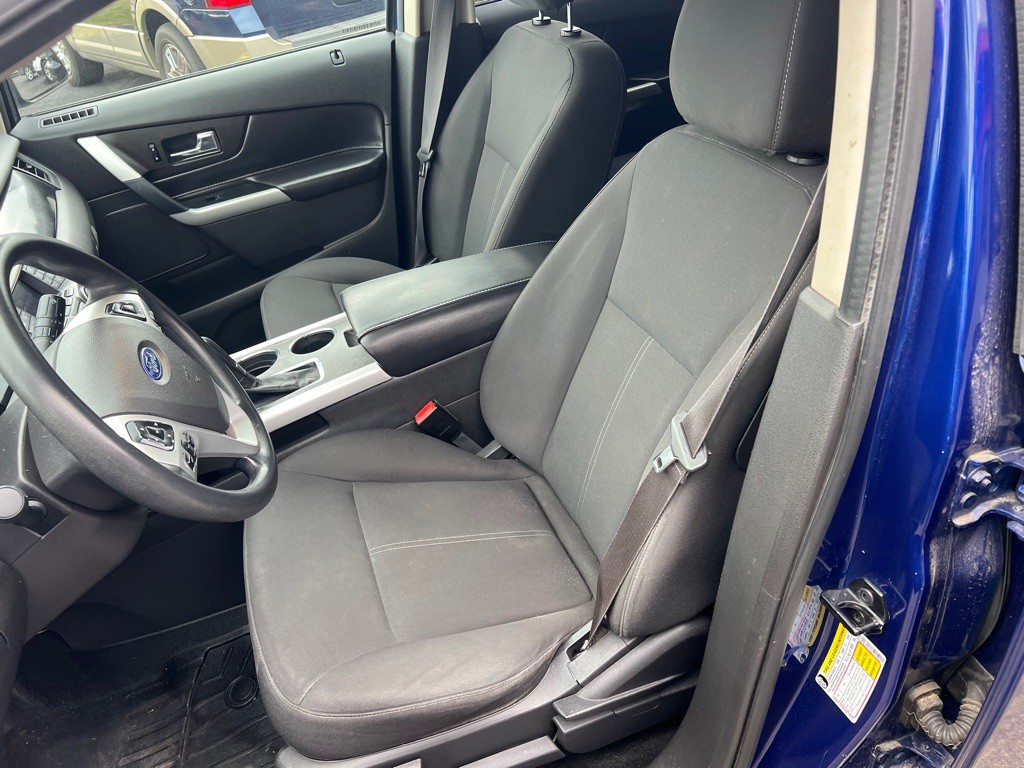 2014 Ford Edge Image 9