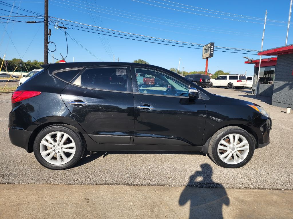 2011 Hyundai Tucson Image 3