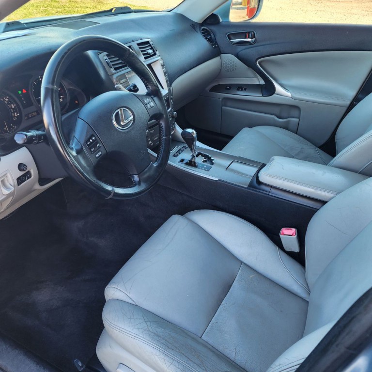 2008 Lexus IS Image 4