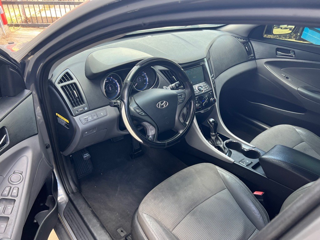 2013 Hyundai Sonata Image 14
