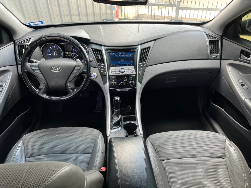 2013 Hyundai Sonata Image 16