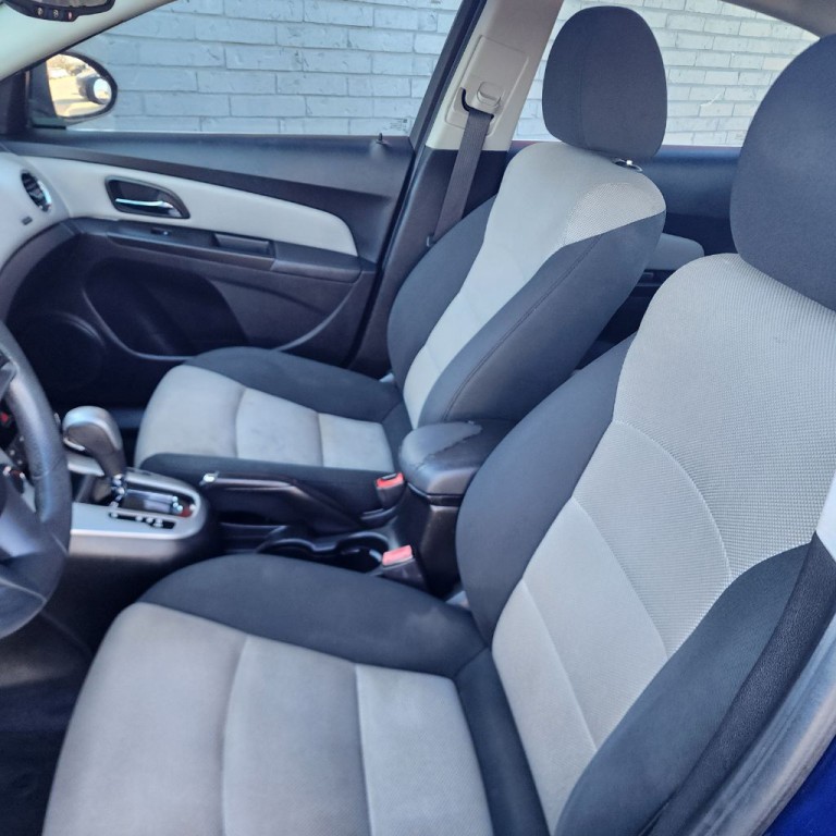 2012 Chevrolet Cruze Image 14