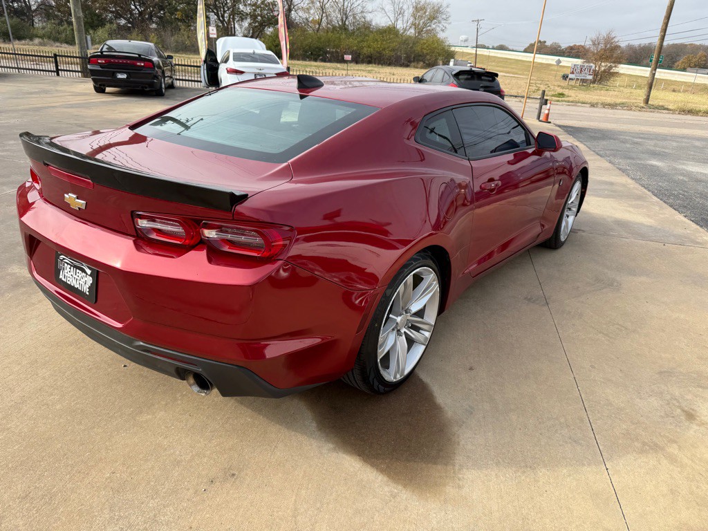 2017 Chevrolet Camaro Image 4