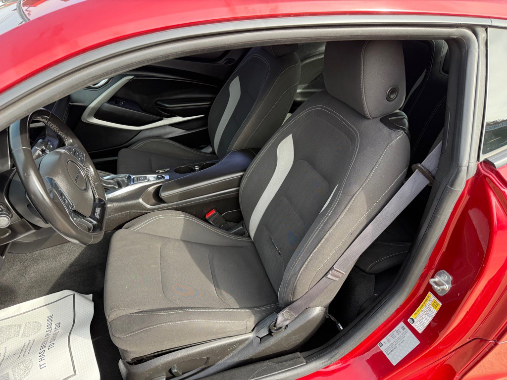 2017 Chevrolet Camaro Image 14