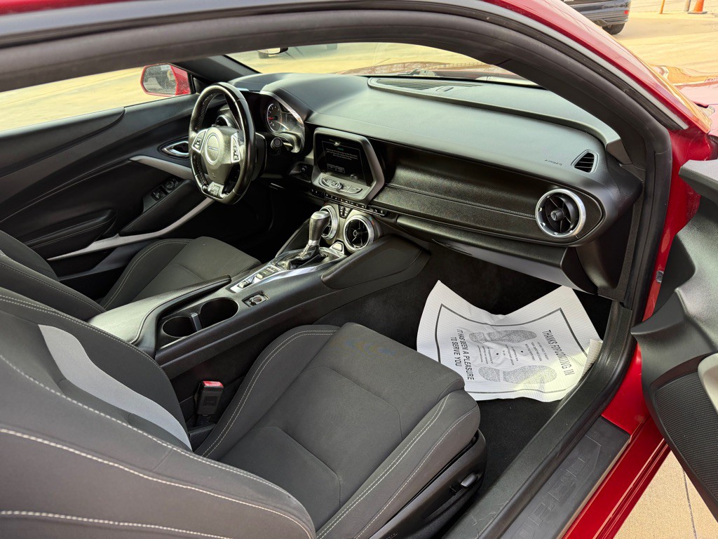 2017 Chevrolet Camaro Image 15