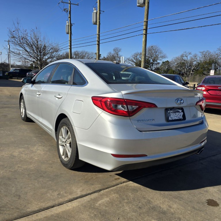 2016 Hyundai Sonata Image 3