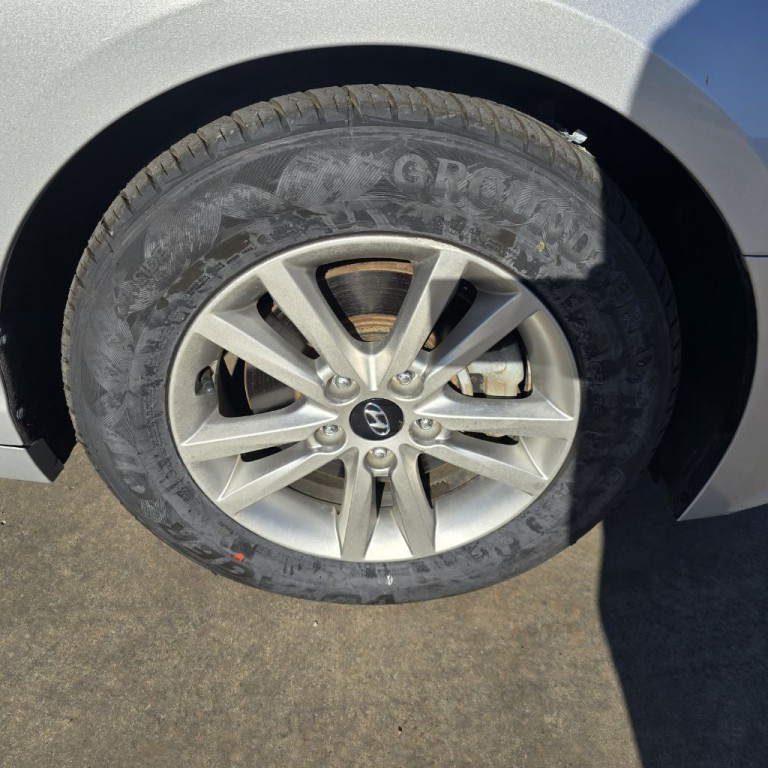 2016 Hyundai Sonata Image 18