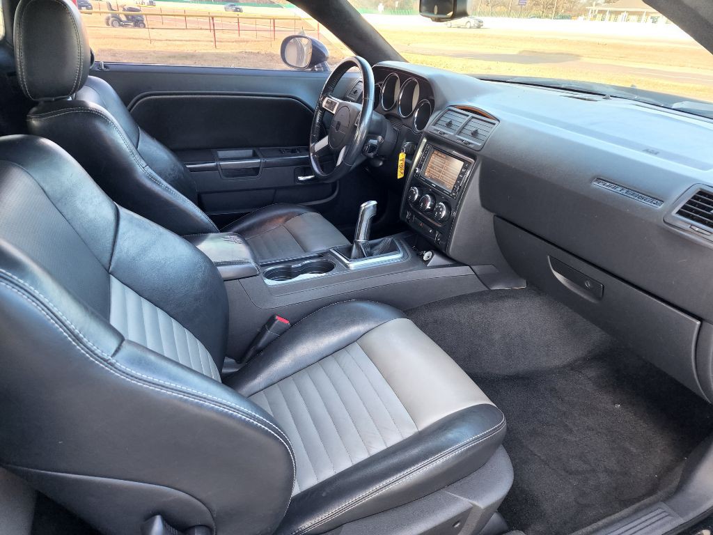 2009 Dodge Challenger Image 11