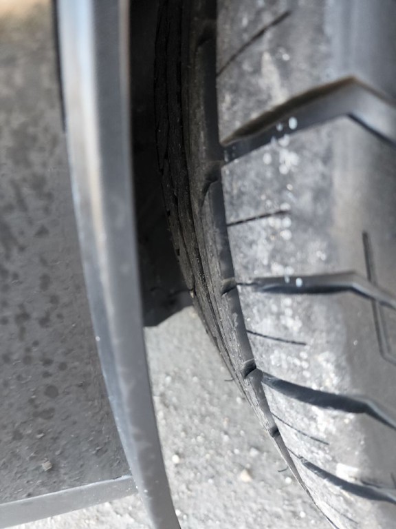 2009 Dodge Challenger Image 16