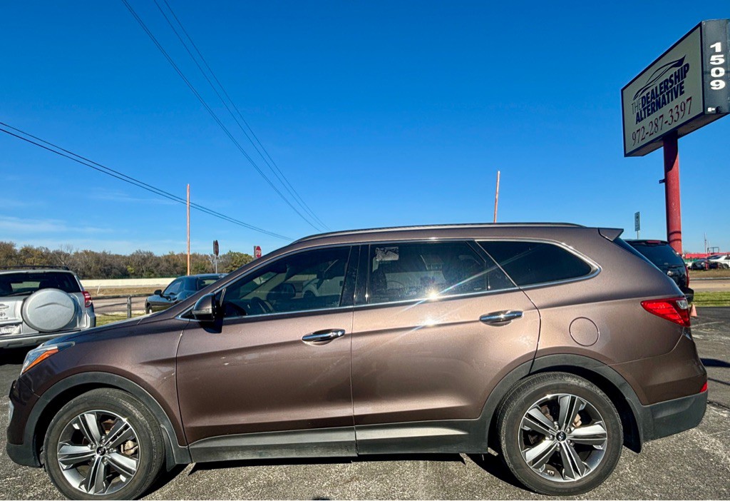 2015 Hyundai Santa Fe Image 3