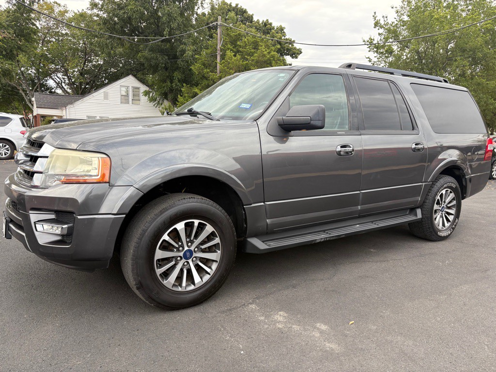 2015 Ford Expedition Image 1