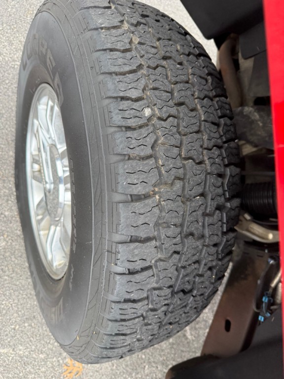 2008 HUMMER H3 Image 9