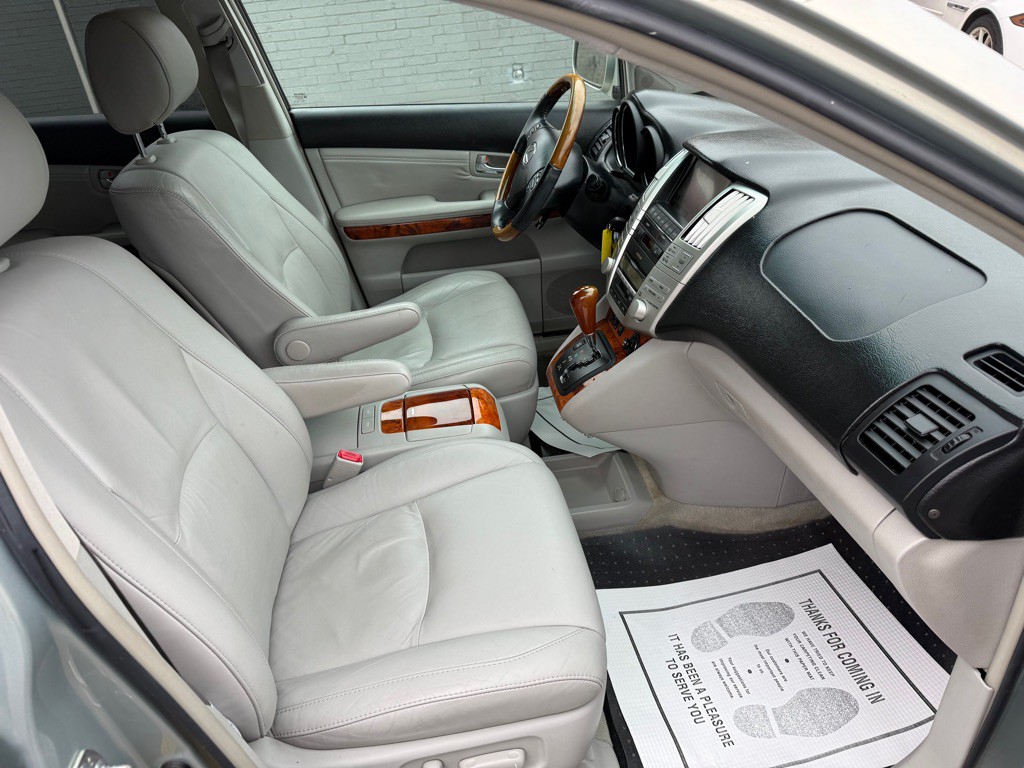 2009 Lexus RX Image 12