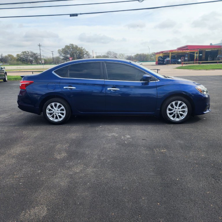 2017 Nissan Sentra Image 2