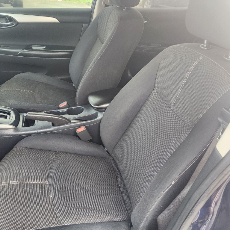 2017 Nissan Sentra Image 9