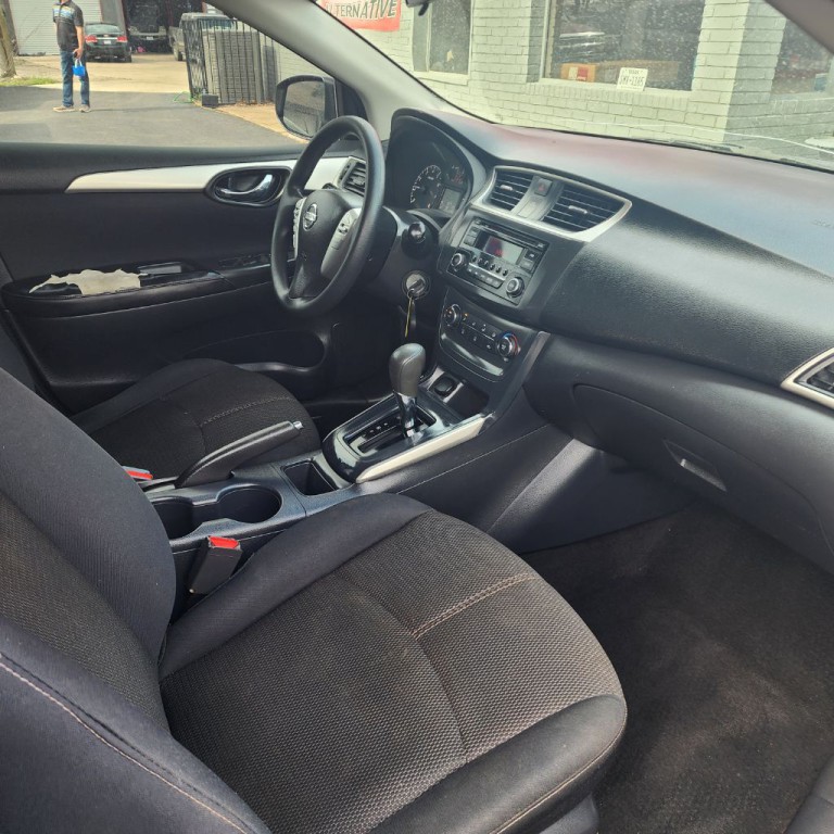 2017 Nissan Sentra Image 14